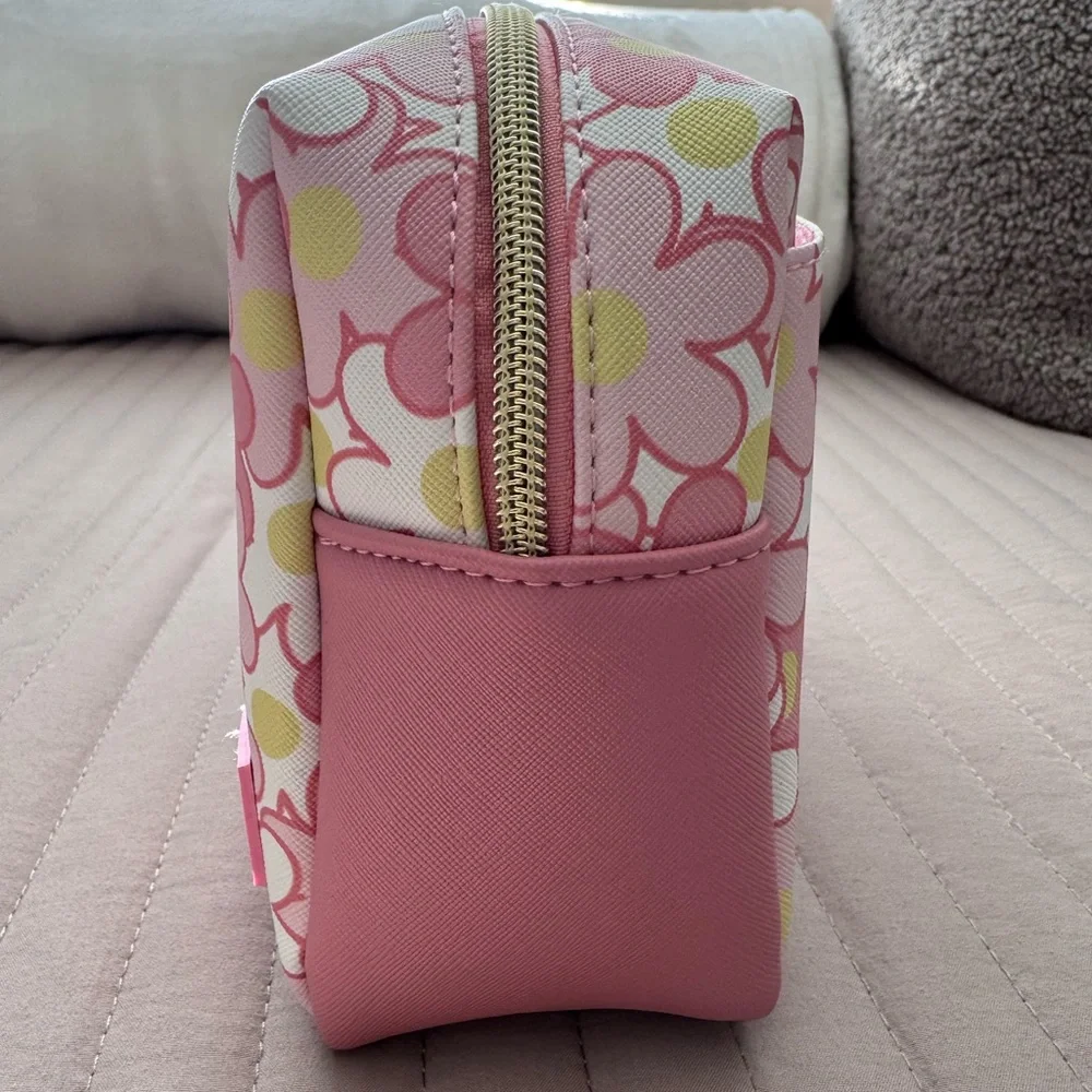 NWT Impression My Melody Cosmetic Pouch Pink 💓